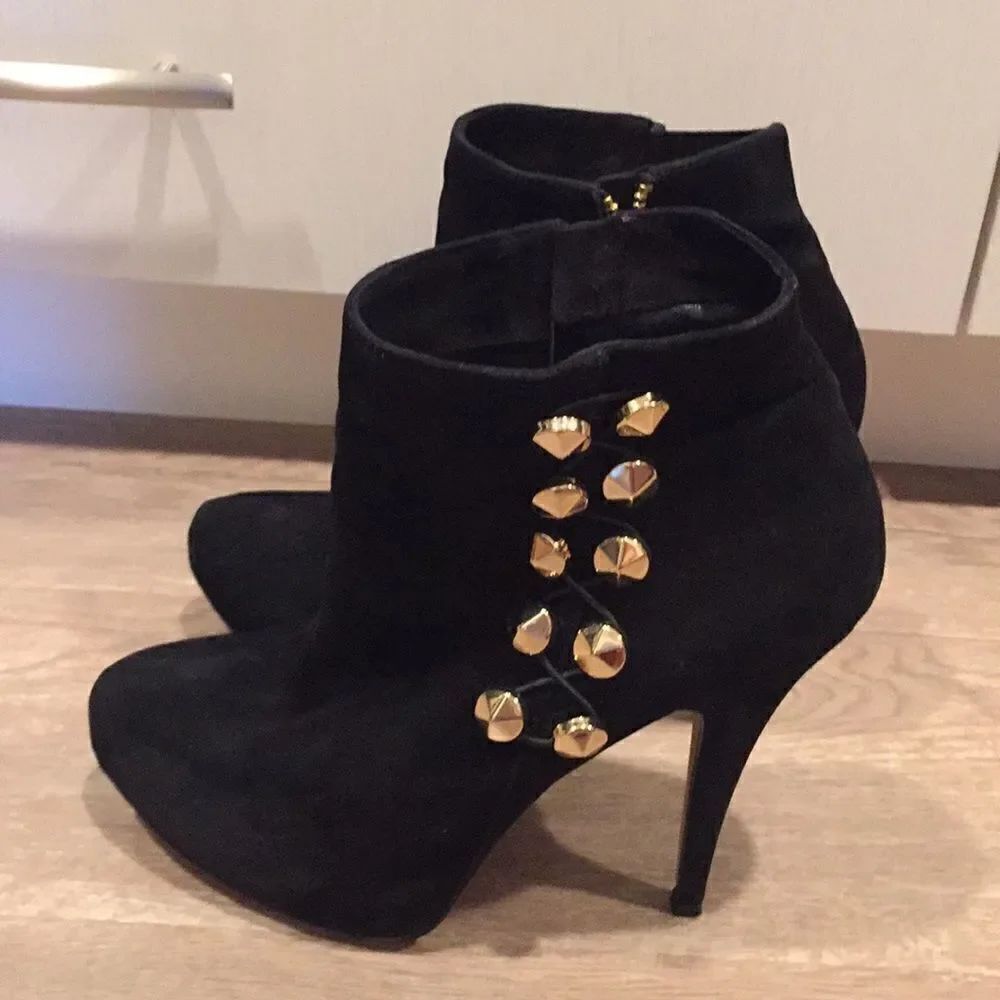 🎉Last deal 🎉Vince Camuto short boots ❤️